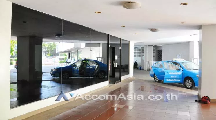  1  Office Space For Rent in Sukhumvit ,Bangkok BTS Nana at Comfort high rise AA10558